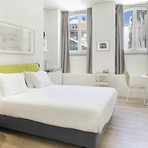  Apartman Ascensor Da Bica - Serviced